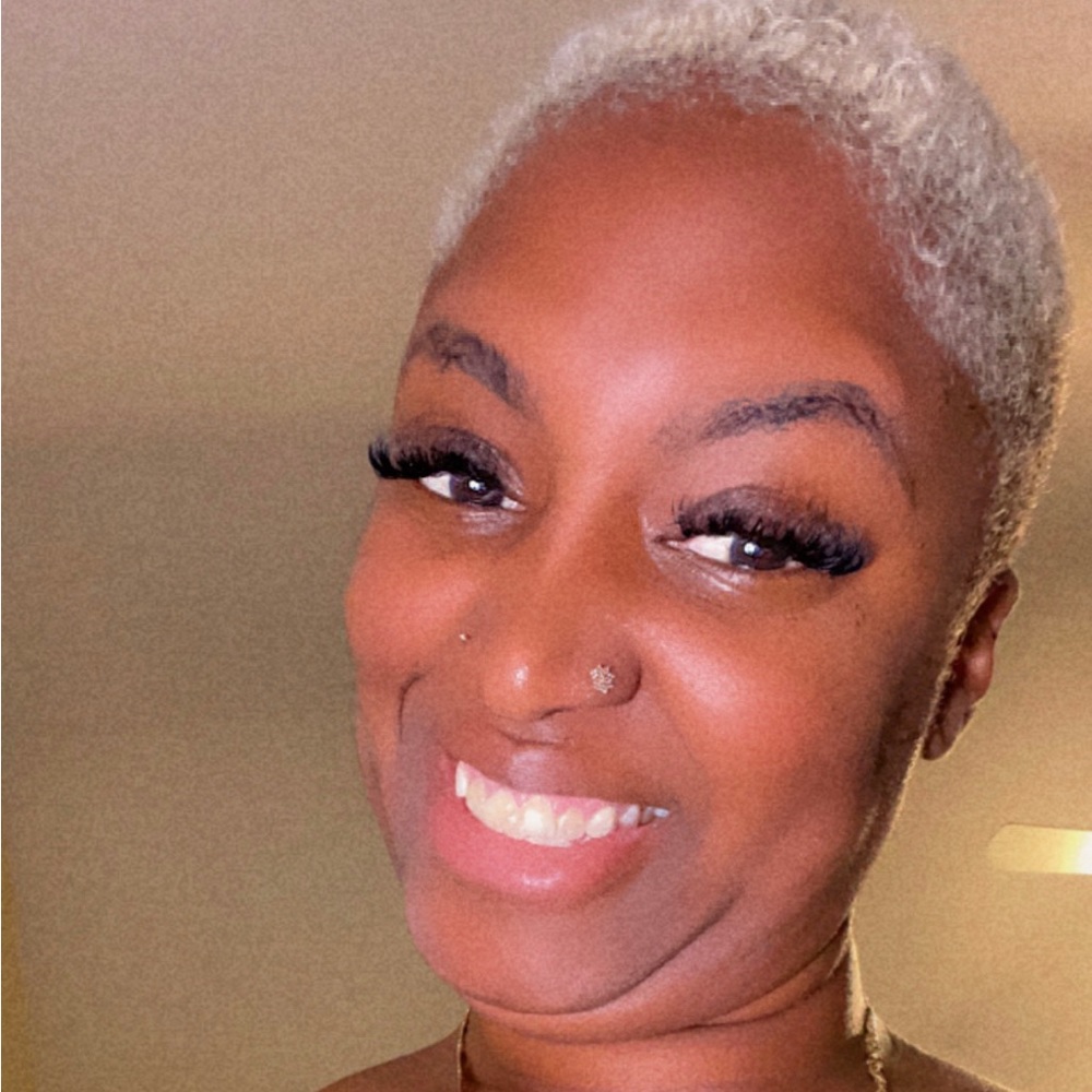 Meet your Posher, Kimberly